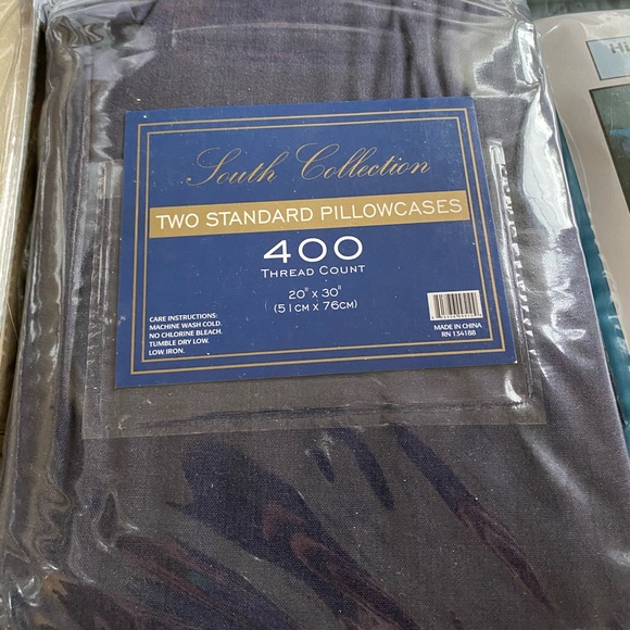 Hotel Style Pillow Case Set - Picture 6 of 8